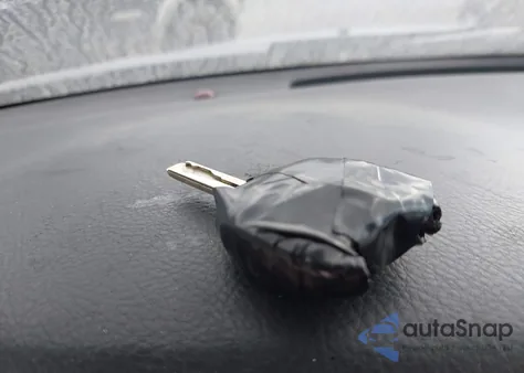 2005 Lexus Es 330 from USA, damaged, VIN JTHBA30G055113881